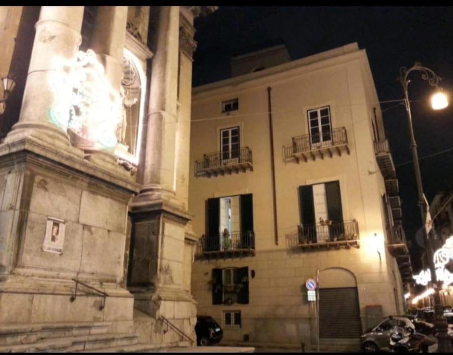 La Dimora Della Kalsa Apartment Palermo Bagian luar foto
